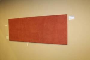 lot 65 image: Wall-Mount Push Pin Board