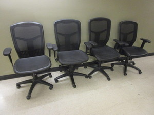 lot 502 image: TAILEE ADJUSTABLE OFFICE CHAIRS