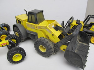 lot 284 image: 4 Metal TONKA Construction Vehicles