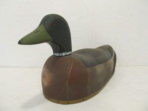 lot 27 image: Signed Numbered HERTERS Replica 1940 Model 339 Market Hunter Duck Decoy