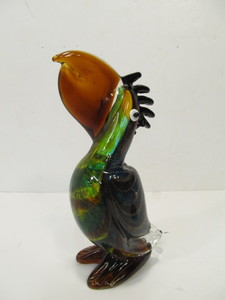 lot 42 image: Hand Blown Art Glass Toucan 
