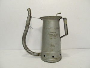 lot 103 image: Old Vintage BROOKINS Motor Oil Spout Can