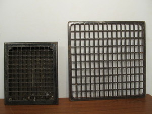 lot 111 image: Antique Metal Floor Grate & Wall Vent
