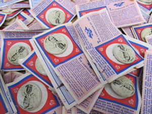 lot 151 image: Large Lot of Vintage Reproduction Campaign Buttons