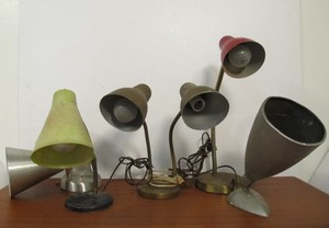 lot 185 image: Group of Vintage Mid Century Gooseneck & Other Desk Lamps