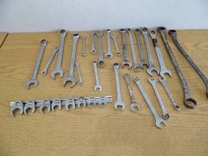lot 1 image: Tools