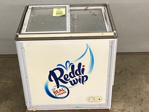 lot 16 image: Commercial Portable Chest Refrigerator