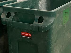 lot 37 image: Lot Of (2) Rubbermaid Trash Cans