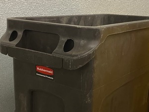 lot 44 image: Lot Of (2) Rubbermaid Trash Cans