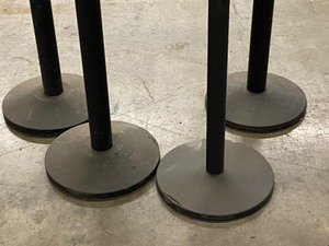 lot 67 image: Lot Of (4) Rope-Divider Stanchions