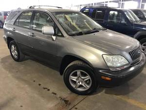 lot 16 image: 2003 Lexus RX 300 FWD