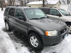 lot 26 image: 2003 Ford Escape XLT 4x4