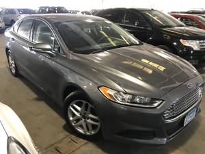 lot 23 image: 2014 Ford Fusion SE
