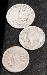 lot 40 image: 3 COINS 1944-S SILVER QUARTER 1937 BUFFALO 1910 V NICKEL