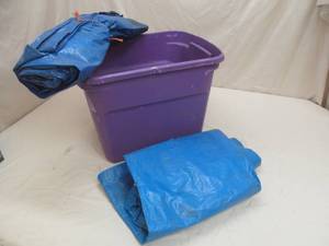 lot 21 image: sterlite tote, tarps