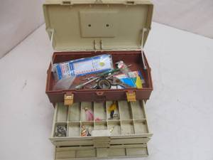 lot 26 image: Plano tackle box , tackle