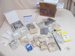 lot 35 image: Earth Science coarse kit k thru 12