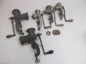 lot 40 image: vintage food choppers
