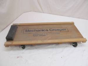 lot 52 image: Peterson mechanic creeper