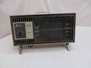 lot 72 image: Arvin Heater