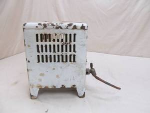 lot 83 image: Kenmore space heater
