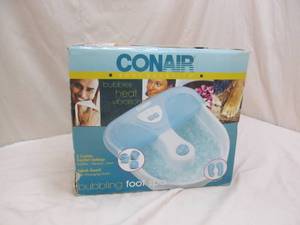 lot 100 image: Conair Bubbling foot bath