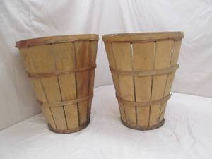 lot 112 image: baskets