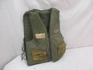 lot 159 image: Stearns life vest