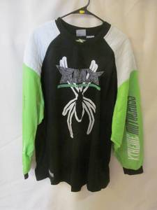 lot 163 image: Athletic works shirt