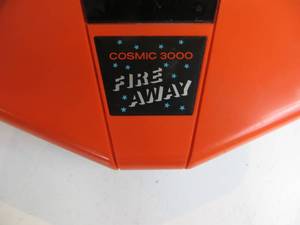 lot 18 image: VINTAGE Cosmic 3000 Fire Away Handheld Video Game