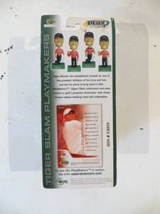 lot 38 image: Tiger Woods Bobblehead