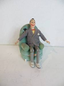 lot 42 image: VINTAGE Pee-Wee Herman Action Figure wChair