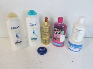 lot 50 image: Lot of Miscellaneous Beauty Products