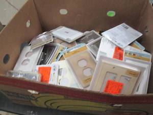 lot 312 image: Large Lot of Assorted Decorative & ...