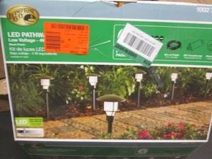 lot 33 image: Low Voltage Black Outdoor Integrate...