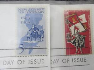 lot 420 image: 2 First Day of Issue Collectable St...