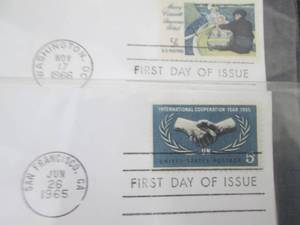 lot 437 image: 2 First Day of Issue Collectable St...