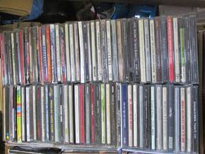 lot 487 image: Large Lot of Assorted Music CDs...