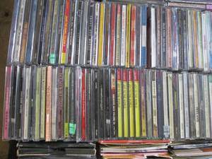 lot 488 image: Large Lot of Assorted Music CDs...