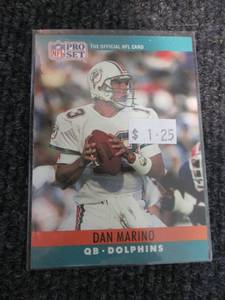 lot 124 image: Dan Marino Cards...