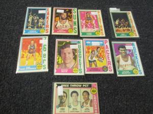 lot 130 image: 1974-75 Topps Basketball Cards...