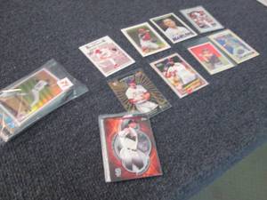 lot 139 image: 30 Baseball Stars Cards...