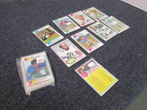 lot 142 image: 20 1970s Topps Football Cards...