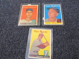 lot 156 image: 3 1958 Topps Baseball Cards...