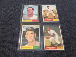 lot 189 image: 4 1961 Topps Baseball Cards...