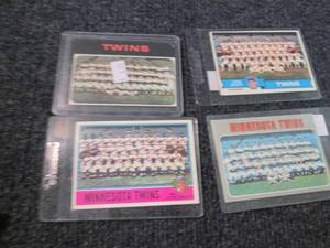 lot 211 image: 1970s Topps Minnesota Twins Team C...