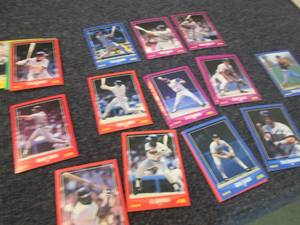 lot 232 image: 1988 Score Minnesota Twins Team Set...