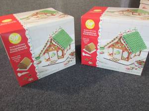 lot 73 image: 2 Wilton Gingerbread  House Kits ZZ...