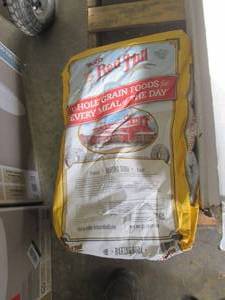 lot 95 image: 25 lb Bag of Bobs Red Mill Baking ...