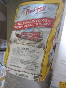 lot 96 image: 25 lb Bag of Bobs Red Mill Baking ...